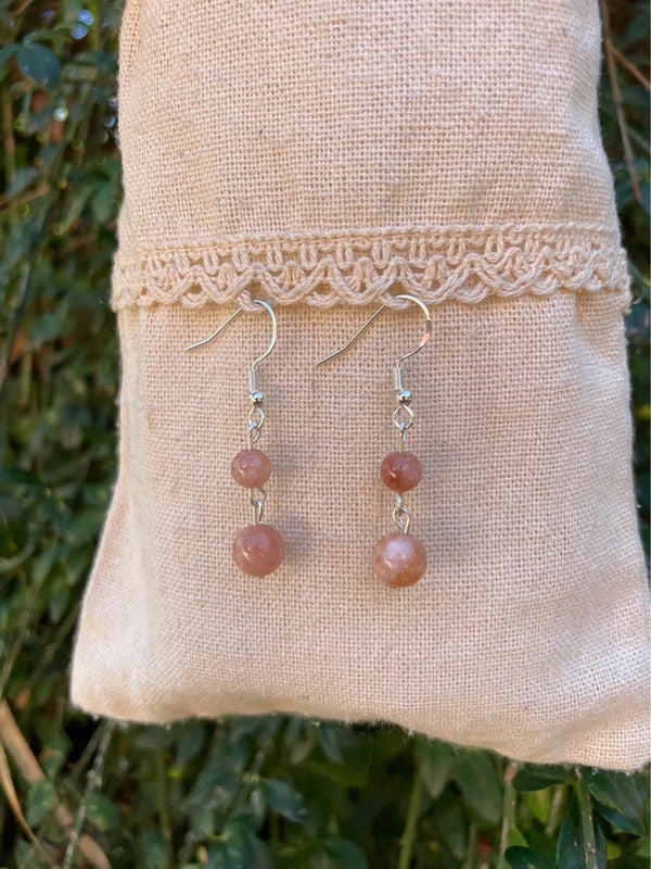 Boucles d'oreilles pendantes à 2 boules en pierre du Soleil naturelle, Made in France