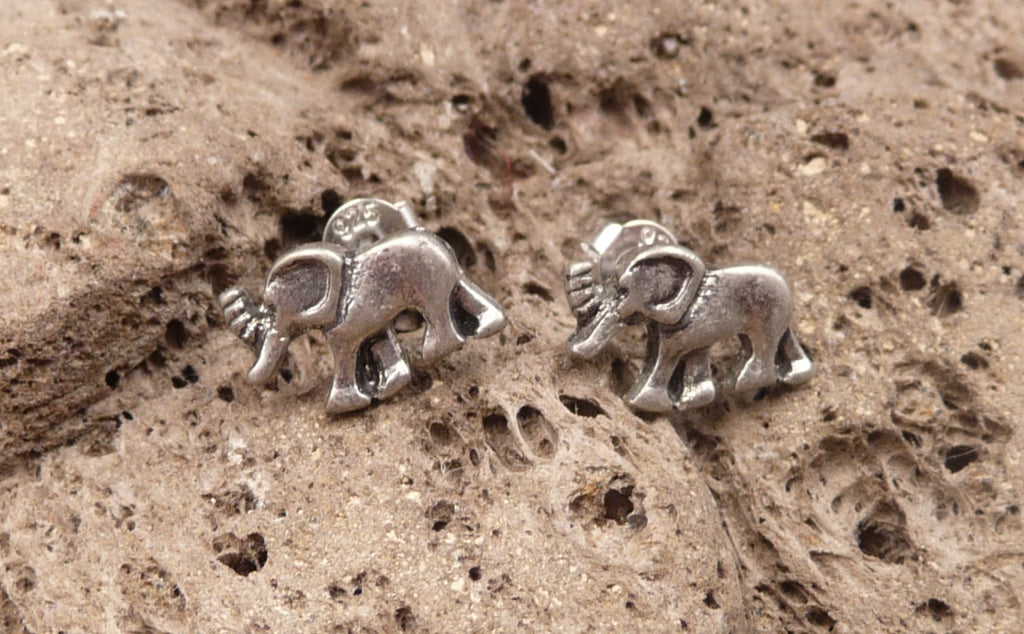 Boucles d'oreilles Eléphant en argent Tibétain