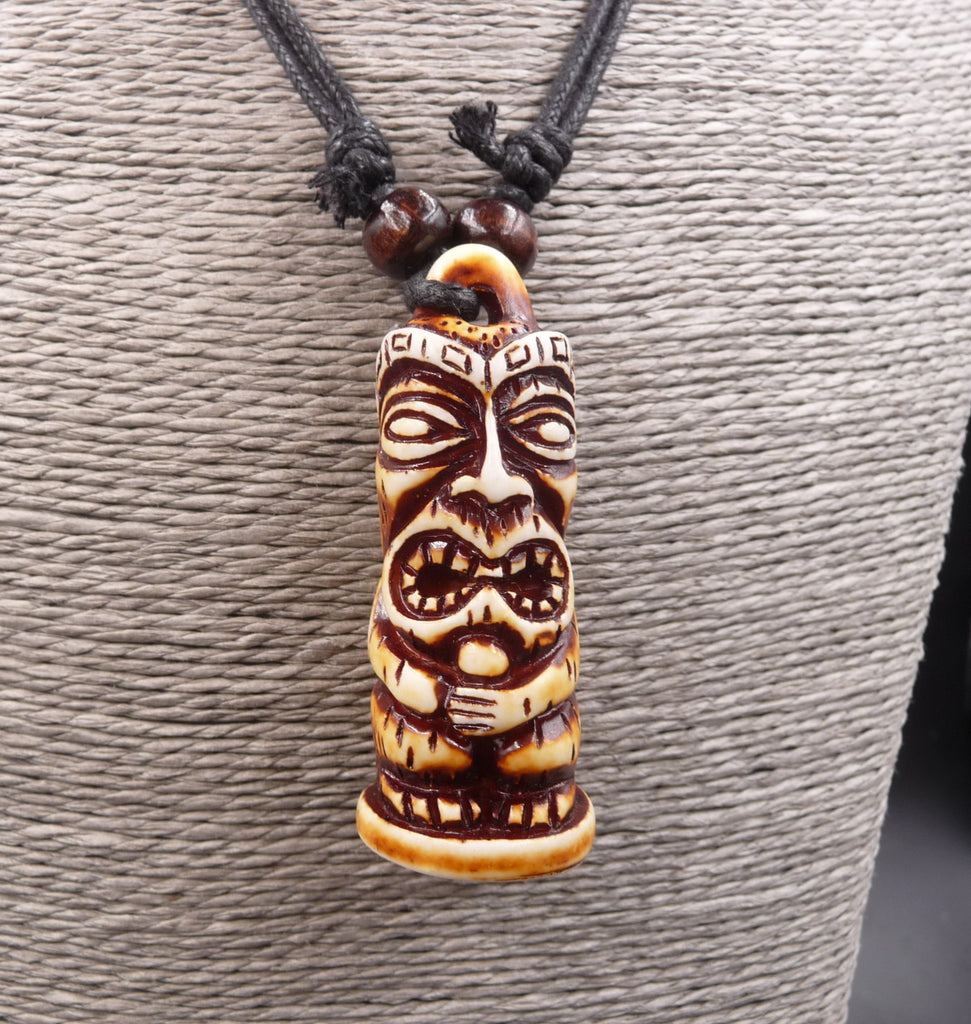 Collier mixte homme / femme avec pendentif Tiki - bijou Polynésien