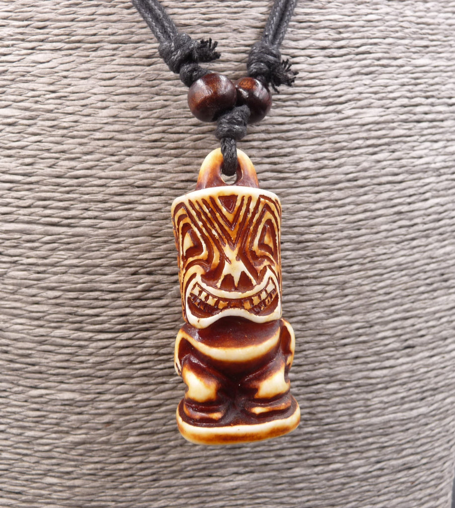 Collier mixte avec pendentif Tiki marron - bijou maori Hawai