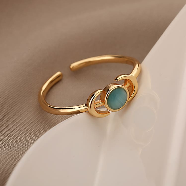 Bague Croissant de Lune en opale