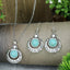 Parure boucles d'oreilles + collier 