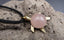 Collier tortue en laiton et quartz rose artisanat de Madagascar