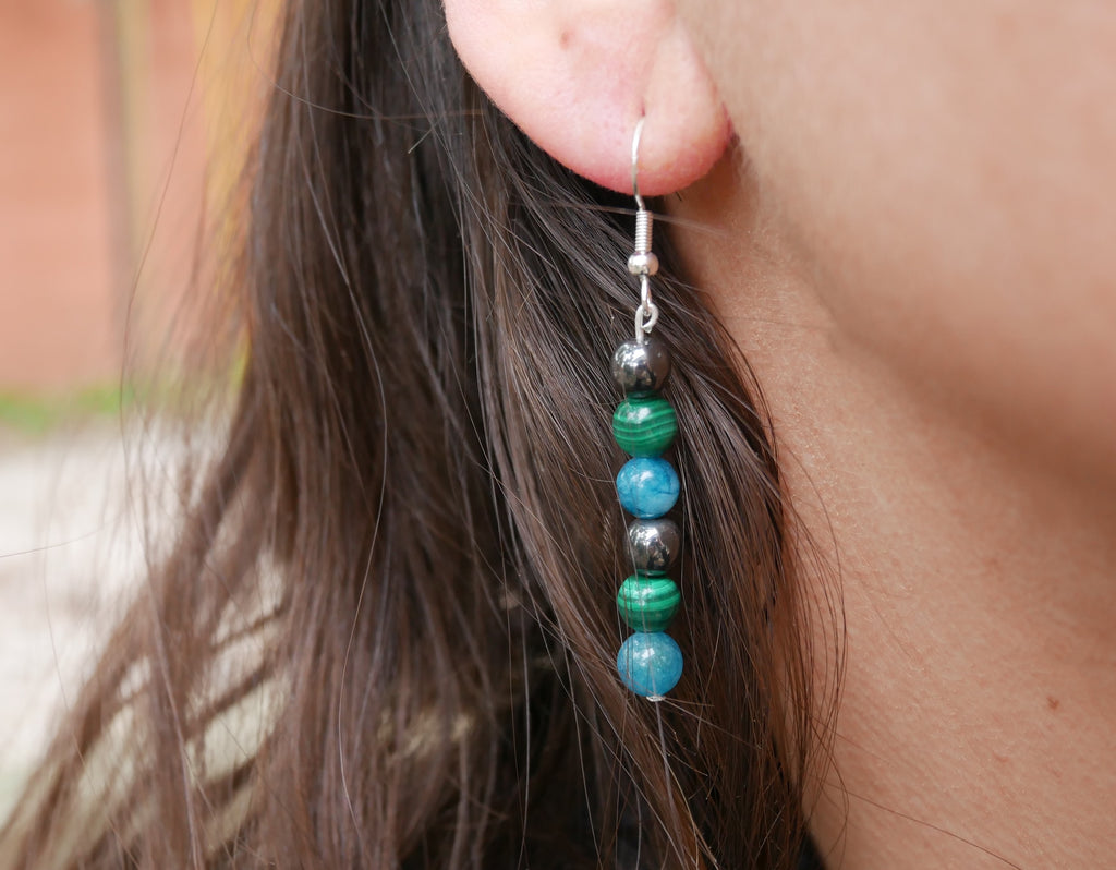 Boucles d'oreilles pendantes "Triple Protection" Malachite, Apatite et Hématite